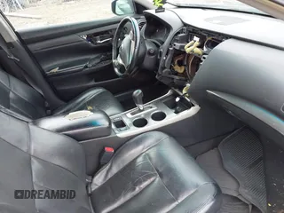 2013 Nissan Altima S with VIN 1N4AL3AP7DC237216, listed as a IAAI auction lot 41886577 with Not Provided miles and . Bid and sale history available at DreamBid. Image 5.