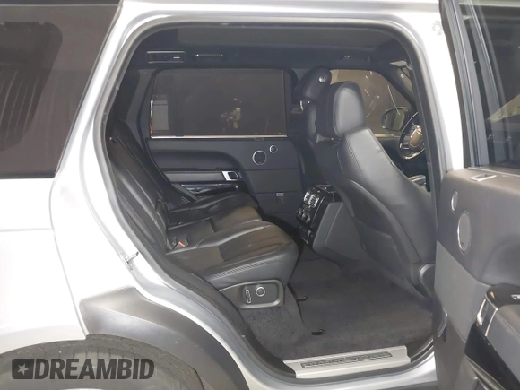 2016 Land Rover Range Rover Supercharged with VIN SALGS3EF0GA294388, listed as a IAAI auction lot 41846458 with 88,025 mi miles. Bid and sale history available at carsss.com. Image 8.