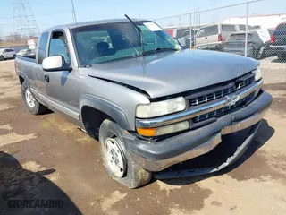 1999 Chevrolet Silverado 1500 LS with VIN 2GCEC19T4X1253952, listed as a IAAI auction lot 41785637 with 1 mi miles. Bid and sale history available at carsss.com. Image 1.