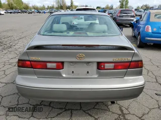 1997 Toyota Camry LE z VIN 4T1BG22K7VU110392, wystawiony jako Copart lot #51443345 z przebiegiem Nie podano mil oraz Szkoda całkowita • Salvage title. Historia ofert i sprzedaży dostępna na DreamBid. Obrazek 6.