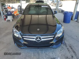 2018 Mercedes-Benz C 300 z VIN WDDWF4JB4JR313877, wystawiony jako Copart lot #57659585 z przebiegiem 81 631 mil mil oraz Szkoda całkowita • Salvage title. Historia ofert i sprzedaży dostępna na DreamBid. Obrazek 5.