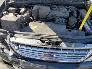 2003 Ford Explorer Limited z VIN 1FMZU75K13ZA06027, wystawiony jako Copart lot #81555664 z przebiegiem 192 382 mil mil oraz Szkoda całkowita • Salvage title. Historia ofert i sprzedaży dostępna na DreamBid. Obrazek 14.