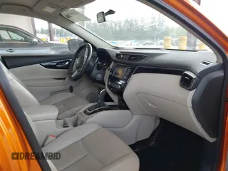 2017 Nissan Rogue Sport SL with VIN JN1BJ1CR7HW106222, listed as a IAAI auction lot 42085022 with 87,389 mi miles. Bid and sale history available at carsss.com. Image 5.