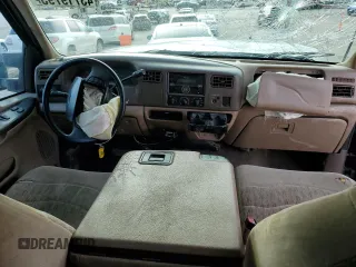 1999 Ford F-250 XL with VIN 1FTNX21F1XEC66642, listed as a Copart auction lot 43719795 with 243,637 mi miles and Salvage title. Bid and sale history available at DreamBid. Image 8.