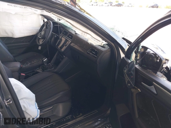 2022 Volkswagen Tiguan SE R-Line Black с VIN 3VVCB7AXXNM091425, выставлен на аукционе IAAI как лот 42515543 с пробегом 40 771 миль миль и . История ставок и продаж доступна на DreamBid. Изображение 5.