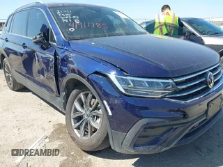 2023 Volkswagen Tiguan SE с VIN 3VV3B7AX6PM106893, выставлен на аукционе IAAI как лот 41971785 с пробегом 31 718 миль миль и . История ставок и продаж доступна на DreamBid. Изображение 17.