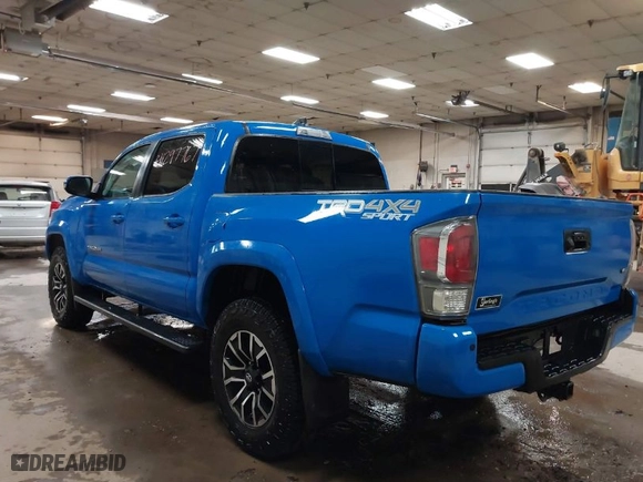 2020 Toyota Tacoma 4WD SR5 with VIN 3TMCZ5AN1LM325672, listed as a IAAI auction lot 41297767 with 90,556 mi miles. Bid and sale history available at carsss.com. Image 3.
