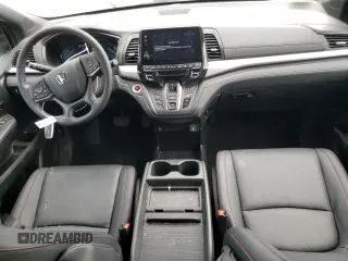 2023 Honda Odyssey Sport z VIN 5FNRL6H70PB026578, wystawiony jako Copart lot #55474055 z przebiegiem 14 113 mil mil oraz Szkoda całkowita • Salvage title. Historia ofert i sprzedaży dostępna na DreamBid. Obrazek 8.