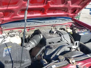 2005 Chevrolet Colorado LS Z71 z VIN 1GCDT196658191194, wystawiony jako IAAI lot #42402776 z przebiegiem 153 113 mil mil oraz . Historia ofert i sprzedaży dostępna na DreamBid. Obrazek 10.