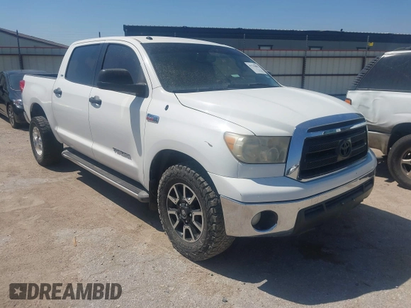 2011 Toyota Tundra z VIN 5TFEY5F18BX105276, wystawiony jako IAAI lot #41735082 z przebiegiem 221 992 mil mil oraz . Historia ofert i sprzedaży dostępna na DreamBid. Obrazek 1.