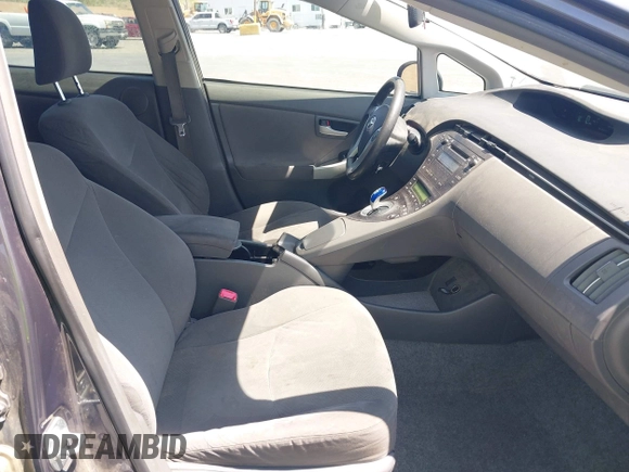 2011 Toyota Prius I with VIN JTDKN3DU5B0250166, listed as a IAAI auction lot 41984071 with 263,991 mi miles. Bid and sale history available at carsss.com. Image 5.