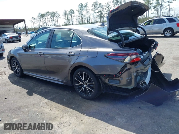 2023 Toyota Camry SE z VIN 4T1G11BK8PU080789, wystawiony jako IAAI lot #41706858 z przebiegiem 48 052 mil mil oraz . Historia ofert i sprzedaży dostępna na DreamBid. Obrazek 3.