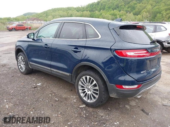 2018 Lincoln MKC Reserve z VIN 5LMCJ3D91JUL28728, wystawiony jako IAAI lot #42196869 z przebiegiem 60 541 mil mil oraz . Historia ofert i sprzedaży dostępna na DreamBid. Obrazek 3.