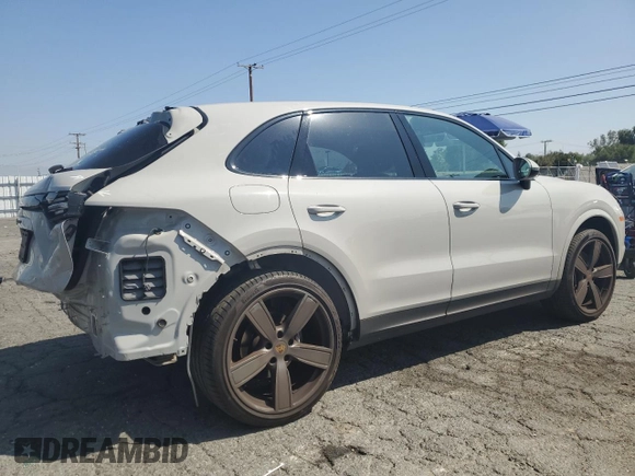 2021 Porsche Cayenne z VIN WP1AA2AY0MDA00689, wystawiony jako Copart lot #54452105 z przebiegiem 35 799 mil mil oraz Szkoda całkowita • Salvage title. Historia ofert i sprzedaży dostępna na DreamBid. Obrazek 3.