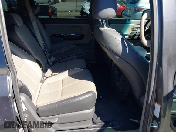 2015 Kia Sedona EX with VIN KNDMC5C16F6020236, listed as a IAAI auction lot 41805718 with 155,176 mi miles. Bid and sale history available at carsss.com. Image 8.