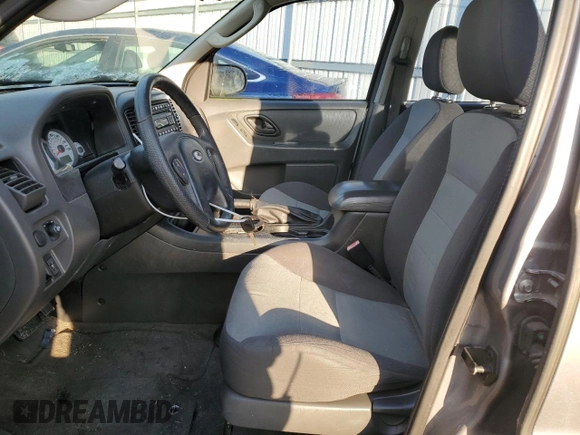 2007 Ford Escape XLS with VIN 1FMYU02Z47KB08019, listed as a Copart auction lot 36747364 with 0 mi miles and Clean Title. Bid and sale history available at carsss.com. Image 7.