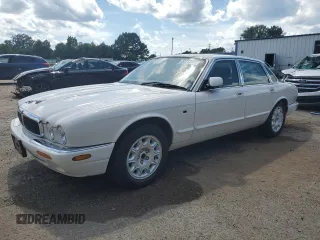 2003 Jaguar XJ 8 with VIN SAJDA14C83LF52720, listed as a Copart auction lot 62713705 with 87,061 mi miles and Clean title. Bid and sale history available at DreamBid. Image 1.