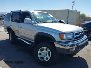 1999 Toyota 4Runner SR5 z VIN JT3HN86R2X0196837, wystawiony jako IAAI lot #42256702 z przebiegiem 281 141 mil mil oraz . Historia ofert i sprzedaży dostępna na DreamBid. Obrazek 1.
