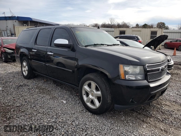 2008 Chevrolet Suburban 3LT z VIN 1GNFC16J28J158036, wystawiony jako Copart lot #83889104 z przebiegiem 189 822 mil mil oraz Szkoda całkowita • Salvage title. Historia ofert i sprzedaży dostępna na DreamBid. Obrazek 4.