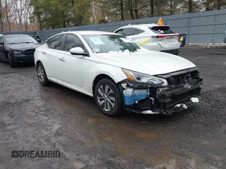 2020 Nissan Altima S z VIN 1N4BL4BV2LC180316, wystawiony jako IAAI lot #41567934 z przebiegiem 50 913 mil mil oraz . Historia ofert i sprzedaży dostępna na DreamBid. Obrazek 1.