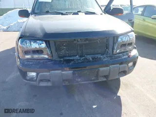 2005 Chevrolet TrailBlazer LS with VIN 1GNET16S756205497, listed as a IAAI auction lot 41766469 with 227,910 mi miles. Bid and sale history available at carsss.com. Image 6.