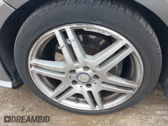 2010 Mercedes-Benz E 350 Luxury with VIN WDDHF8HB7AA147178, listed as a IAAI auction lot 42128958 with 106,673 mi miles and . Bid and sale history available at DreamBid. Image 12.
