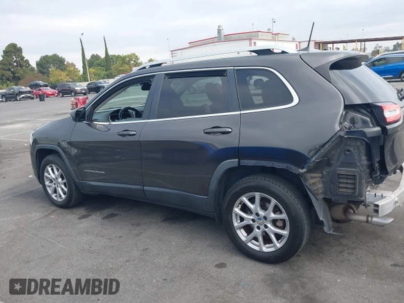 2017 Jeep Cherokee Latitude z VIN 1C4PJLCB6HW668128, wystawiony jako IAAI lot #42825498 z przebiegiem 110 951 mil mil oraz . Historia ofert i sprzedaży dostępna na DreamBid. Obrazek 15.