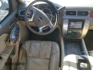 2007 GMC Yukon SLT with VIN 1GKFC13007R260640, listed as a Copart auction lot 86981054 with 0 mi miles and Salvage Title. Bid and sale history available at carsss.com. Image 8.