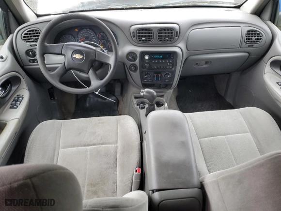 2005 Chevrolet TrailBlazer LS with VIN 1GNET16S456174886, listed as a Copart auction lot 46515815 with 202,364 mi miles and Clean Title. Bid and sale history available at carsss.com. Image 8.