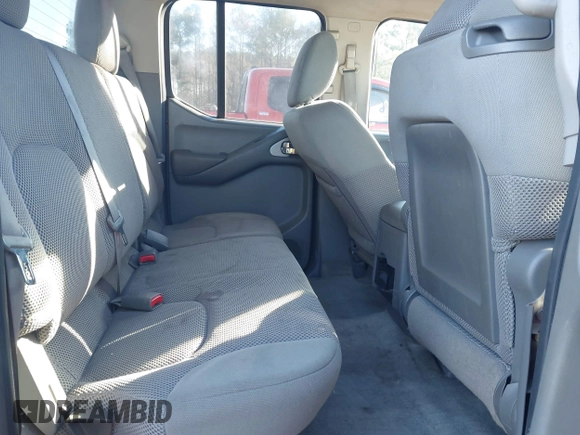 2013 Nissan Frontier SV with VIN 1N6AD0EV6DN757620, listed as a IAAI auction lot 41246354 with 319,286 mi miles and . Bid and sale history available at DreamBid. Image 8.