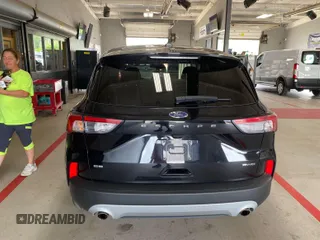 2022 Ford Escape SE z VIN 1FMCU9G67NUB89080, wystawiony jako IAAI lot #42788982 z przebiegiem 54 984 mil mil oraz . Historia ofert i sprzedaży dostępna na DreamBid. Obrazek 5.