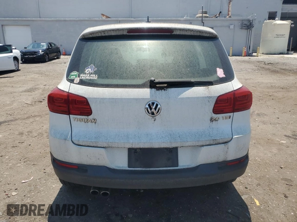 2014 Volkswagen Tiguan SEL with VIN WVGAV3AX6EW603358, listed as a Copart auction lot 62065575 with 209,464 mi miles and Clean title. Bid and sale history available at DreamBid. Image 6.