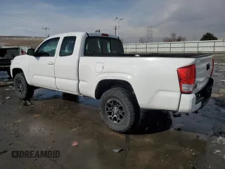 2016 Toyota Tacoma SR z VIN 5TFSX5EN9GX044179, wystawiony jako Copart lot #45504835 z przebiegiem 101 000 mil mil oraz Szkoda całkowita • Salvage title. Historia ofert i sprzedaży dostępna na DreamBid. Obrazek 2.