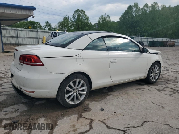 2012 Volkswagen Eos Komfort с VIN WVWBW7AH5CV000345, выставлен на аукционе Copart как лот 56725995 с пробегом 130 903 миль миль и Списание • Salvage title. История ставок и продаж доступна на DreamBid. Изображение 3.