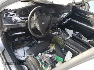 2011 BMW 7 Series 750Li xDrive with VIN WBAKC8C55BC432555, listed as a Copart auction lot 41784645 with 0 mi miles and Salvage Title. Bid and sale history available at carsss.com. Image 8.