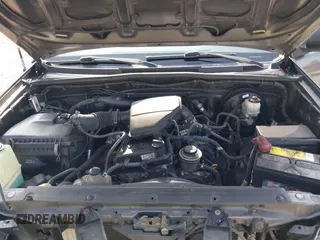 2013 Toyota Tacoma PreRunner z VIN 5TFJX4GN2DX018800, wystawiony jako IAAI lot #42304447 z przebiegiem 188 409 mil mil oraz . Historia ofert i sprzedaży dostępna na DreamBid. Obrazek 10.