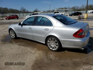 2008 Mercedes-Benz E 350 Luxury z VIN WDBUF87X08B205611, wystawiony jako Copart lot #52583385 z przebiegiem 158 270 mil mil oraz Nie do naprawy • Non repairable. Historia ofert i sprzedaży dostępna na DreamBid. Obrazek 2.