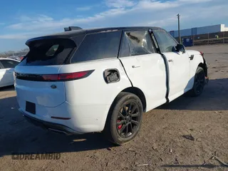 2023 Land Rover Range Rover Sport SE Dynamic with VIN SAL1L9FU8PA110947, listed as a IAAI auction lot 41347772 with 38,139 mi miles. Bid and sale history available at carsss.com. Image 4.