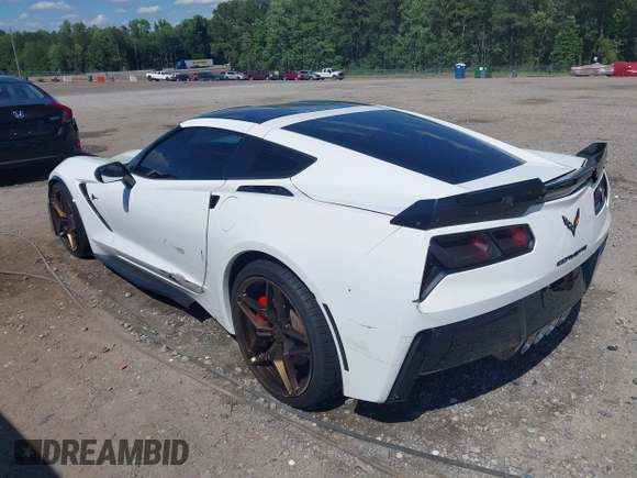 2014 Chevrolet Corvette Z51 3LT z VIN 1G1YM2D71E5116935, wystawiony jako IAAI lot #42341161 z przebiegiem 105 686 mil mil oraz . Historia ofert i sprzedaży dostępna na DreamBid. Obrazek 3.