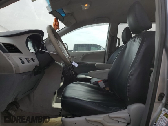 2014 Toyota Sienna L with VIN 5TDZK3DC7ES489962, listed as a Copart auction lot 48117985 with 329,366 mi miles and Clean Title. Bid and sale history available at carsss.com. Image 7.