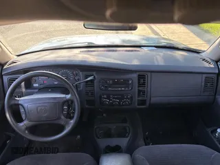 2002 Dodge Durango z VIN 1B4HR48N52F109342, wystawiony jako Copart lot #57185665 z przebiegiem 241 245 mil mil oraz Czysty tytuł • Clean title. Historia ofert i sprzedaży dostępna na DreamBid. Obrazek 9.