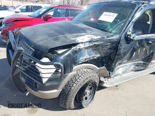 2002 Ford Explorer Eddie Bauer z VIN 1FMDU74W82ZC83464, wystawiony jako IAAI lot #41652672 z przebiegiem 145 151 mil mil oraz . Historia ofert i sprzedaży dostępna na DreamBid. Obrazek 6.