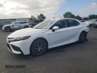 2023 Toyota Camry SE with VIN 4T1G11AKXPU159429, listed as a Copart auction lot 56998625 with 21,140 mi miles and Salvage title. Bid and sale history available at DreamBid. Image 1.