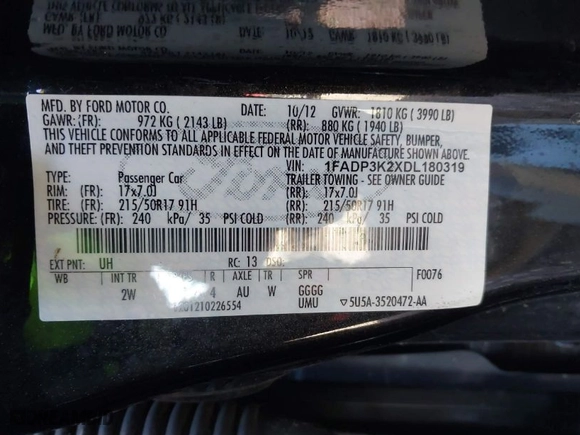 2013 Ford Focus SE with VIN 1FADP3K2XDL180319, listed as a IAAI auction lot 41697745 with 999,999 mi miles. Bid and sale history available at carsss.com. Image 9.