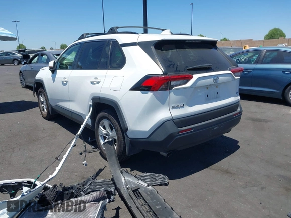 2019 Toyota RAV4 XLE with VIN JTMP1RFV8KD025971, listed as a IAAI auction lot 42673361 with 69,241 mi miles and . Bid and sale history available at DreamBid. Image 3.