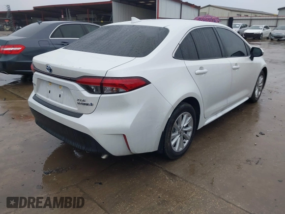 2024 Toyota Corolla Hybrid LE with VIN JTDBCMFE4RJ027221, listed as a IAAI auction lot 41084897 with 10,683 mi miles. Bid and sale history available at carsss.com. Image 4.
