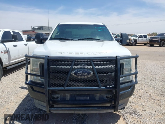 2017 Ford F-250 XLT z VIN 1FT7X2B67HEB14146, wystawiony jako IAAI lot #42256811 z przebiegiem 121 617 mil mil oraz . Historia ofert i sprzedaży dostępna na DreamBid. Obrazek 12.