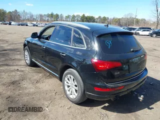 2015 Audi Q5 Premium Plus with VIN WA1LFAFP2FA092635, listed as a IAAI auction lot 41732845 with 104,585 mi miles. Bid and sale history available at carsss.com. Image 3.