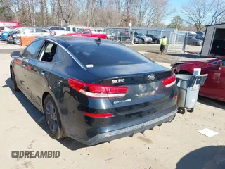 2019 Kia Optima LX with VIN 5XXGT4L31KG357854, listed as a IAAI auction lot 41458399 with 167,500 mi miles. Bid and sale history available at carsss.com. Image 3.