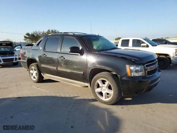 2013 Chevrolet Avalanche LS with VIN 3GNMCEE02DG146925, listed as a Copart auction lot 71644014 with 190,517 mi miles and Salvage Title. Bid and sale history available at carsss.com. Image 4.